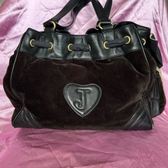 VINTAGE Juicy Couture Daydreamer Black Velour Tote Bag - Picture 3 of 16